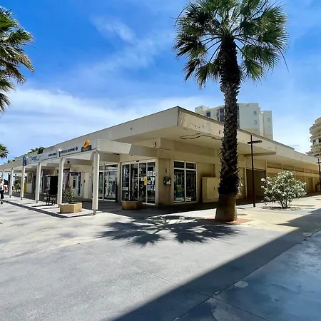 Rdc Avec Piscine, A 60m De La Plage, Proche Commerces, Wifi, Parking En Option - Fr-1-748-28