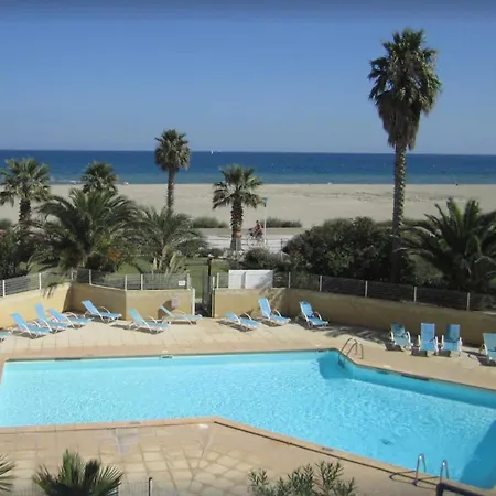 Rdc Avec Piscine, A 60m De La Plage, Proche Commerces, Wifi, Parking En Option - Fr-1-748-28 Apartment *